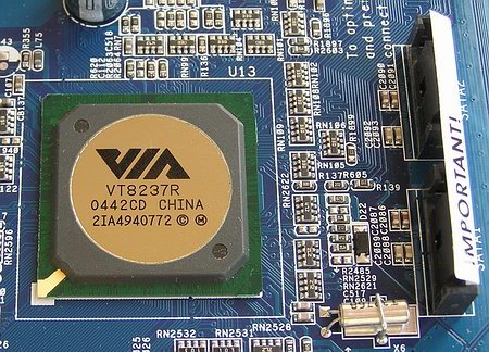 ASRock 775V88 и Gigabyte GA-8VT880 на VIA PT880 – бюджетные платформы для LGA775 - CompReviews. ru